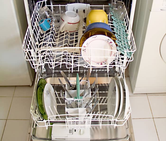 Very hot water in dishwashers and washing machines can cause chloroform to vaporize from chlorinated water.