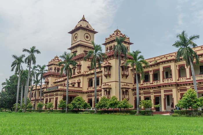 20 Of India's Oldest Universities - Owlcation