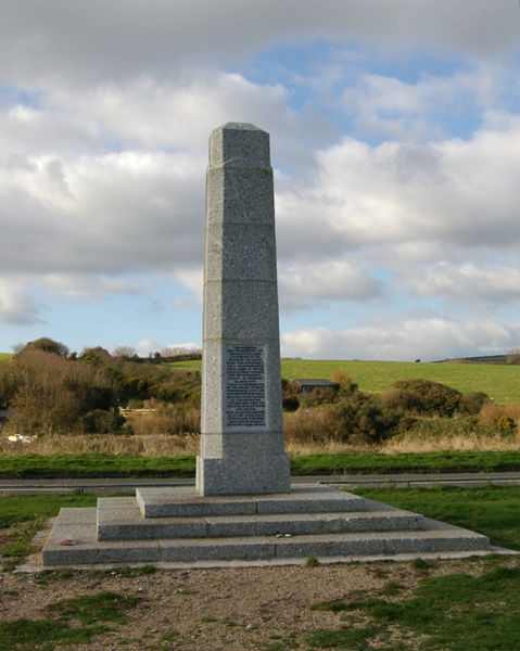 Slapton Monument, Slapton, Devon, erected by the US Government in thanks to the residents of the Slapton and Torcross area who vacated their homes for 5 months in 1944 to enable Exercise Tiger - training for the D-Day Landings - to take place.