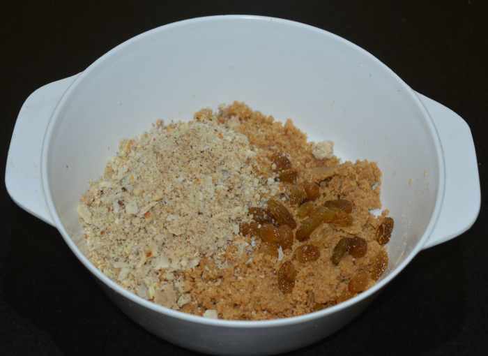 indian-sweets-wheat-flour-and-dry-fruits-laddu-recipe