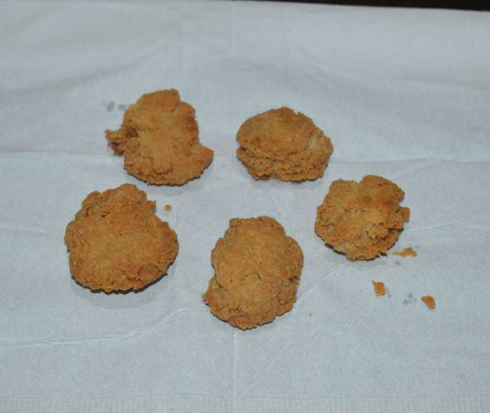 Similarly, fry all the patties. Allow them to cool down completely.