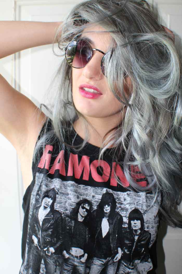 This is how my gray hair from the video above faded. A perfect silver!