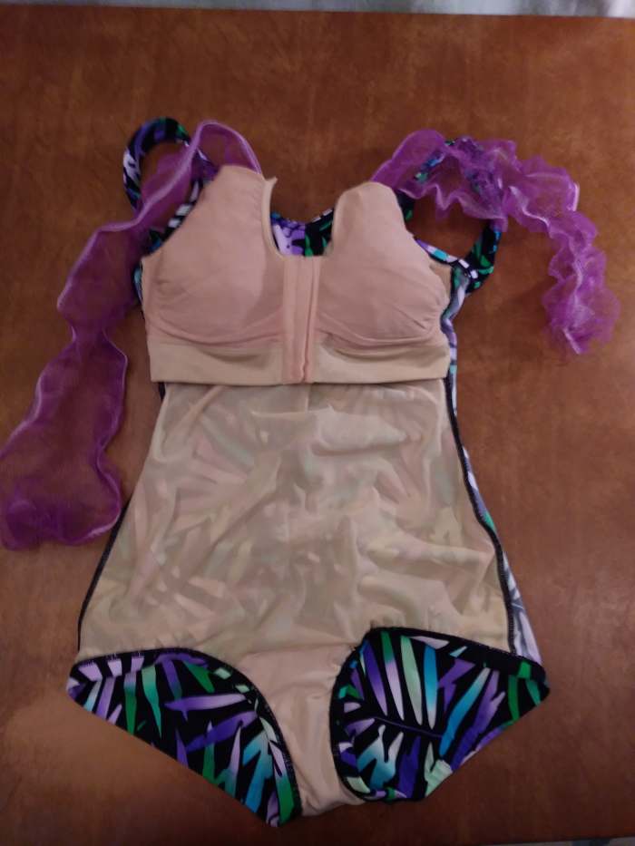 Stuff the ribbon into the pocket of the comfort bra.