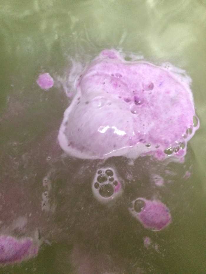 Great Home Bath Bombs do have an impressive fizz from start to finish.