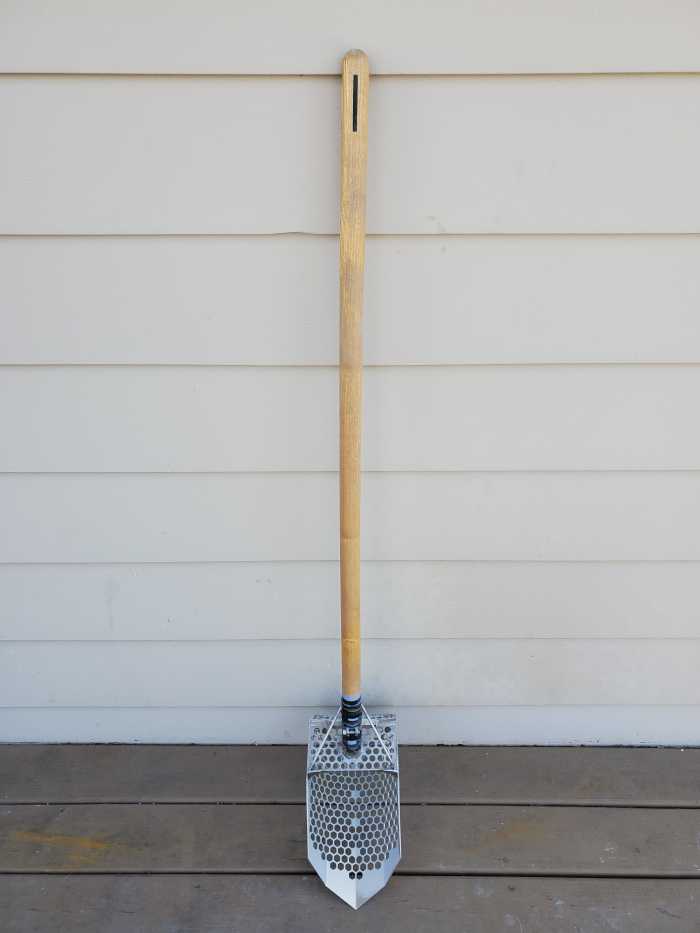 3 MustHave Metal Detecting Digging Tools HobbyLark