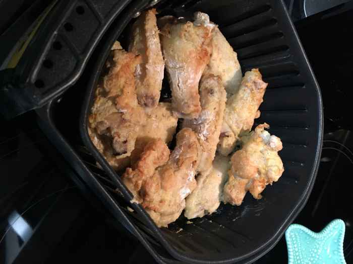 AirFryer Chicken Wings Recipe Delishably