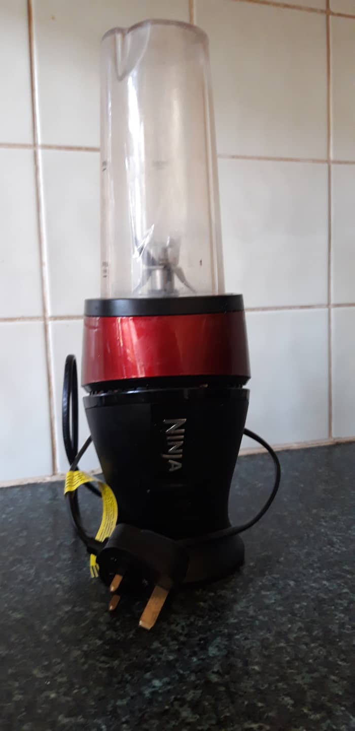 This is my Ninja Slim Blender (the official name is the Nutri Ninja 700W Slim Blender & Smoothie Maker)