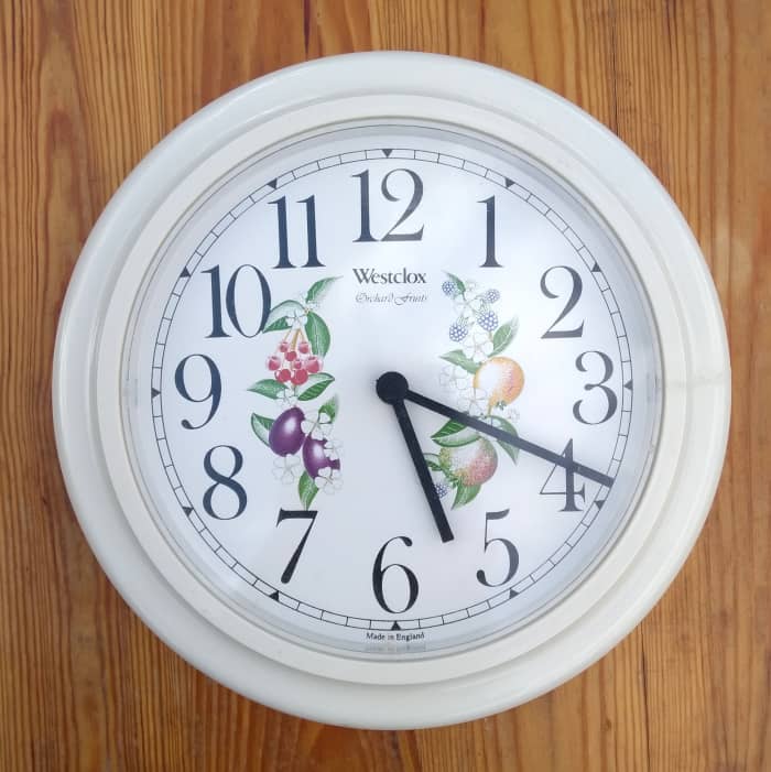 How to Fix a Quartz Clock That Won't Work Dengarden