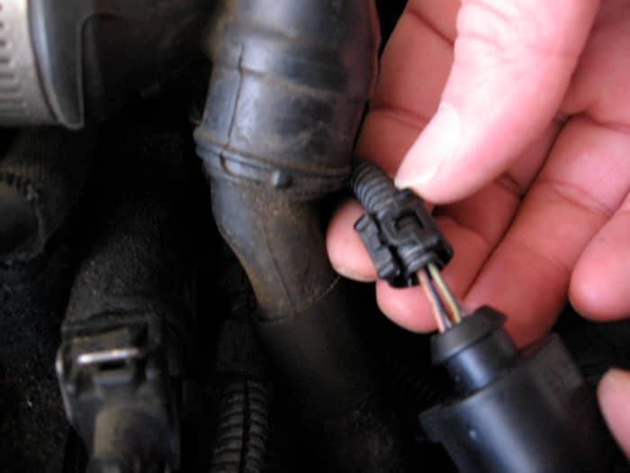 how-to-replace-broken-wire-harness-clipsconnectors-audivw-diy