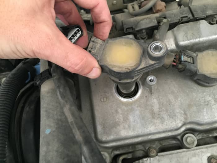 How to Change the Spark Plugs in a 2004–2008 Toyota Sienna - HubPages