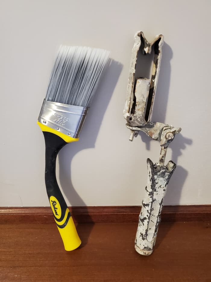 From left to right, here are my Goose Neck extendable paint brush and one of my rusty Shur-Line extenders. Which one's better?