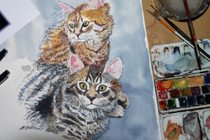 If you have a talent for drawing or painting, doing a memorial portrait of your friend's pet is nice sympathy gift.