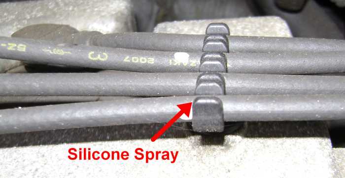 Toyota Camry 97 01 4 Cylinder 5SFE Spark Plug Replacement With Oil Leak On Ignition Wires 