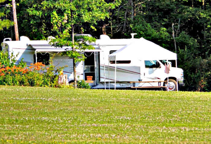 Living on properly cleared and permitted land in your RV can be wonderful.