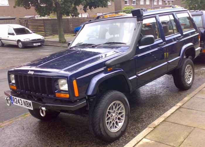 How to Modify a Pre1996 Cherokee XJ Snorkel to Fit on a 19972001 Jeep