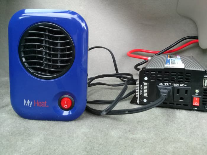 Note that the power switch for the heater is turned off, but the inverter's power switch is turned on, as evidenced by the green power light.