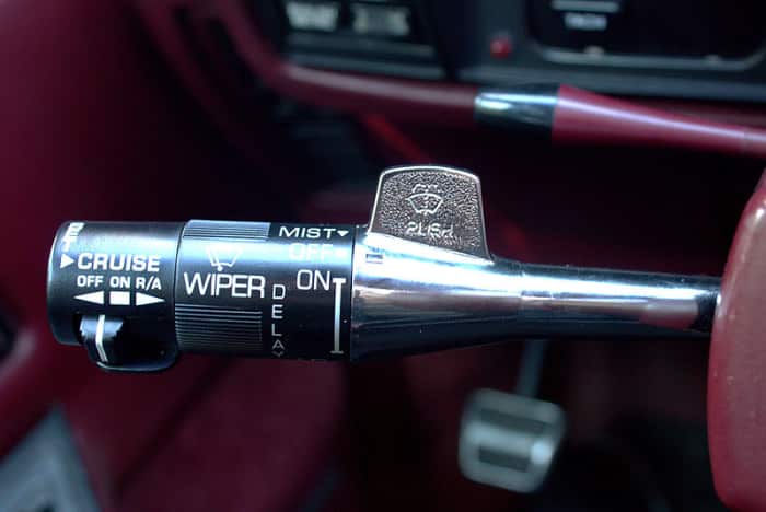 On some models, the turn signal switch share the rear part of the circuit with the brake lights.