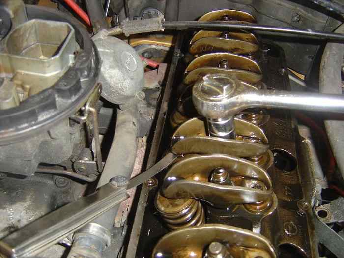 Diagnosing Valve Train Noise and Other Symptoms of a Bad Valve Train