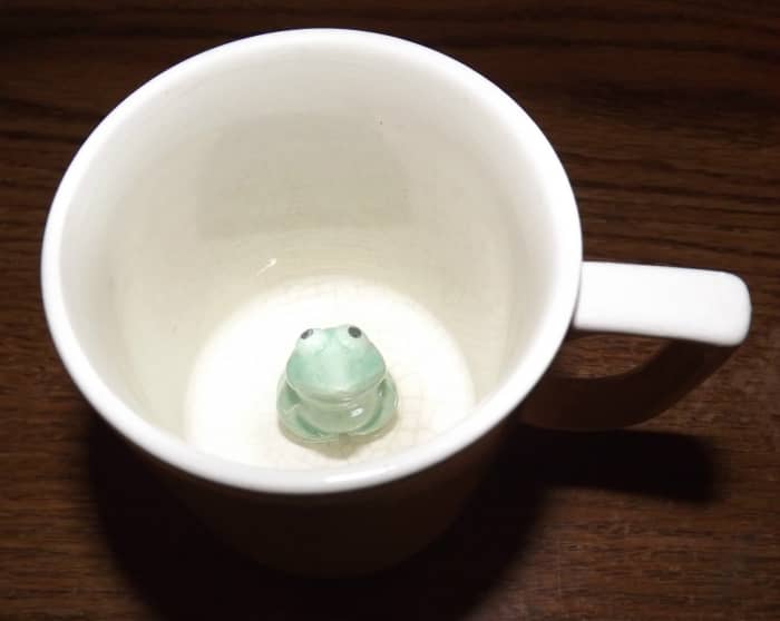 Froggy surprise, sure to elicit a startled response . . . maybe even a scream