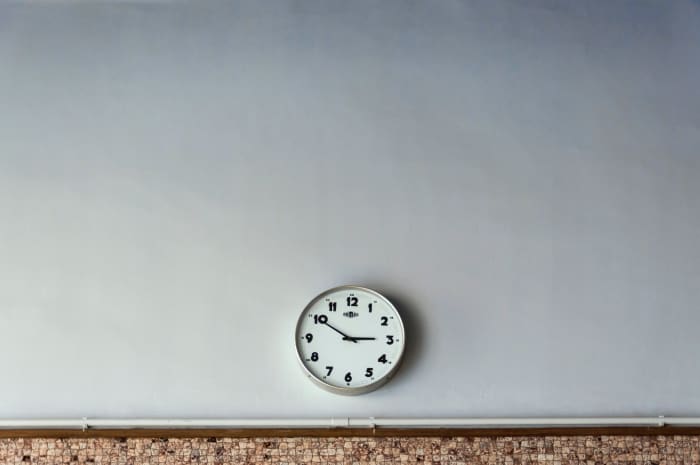 Set a time to wrap up the meeting and stick to it. Your employees and colleagues will appreciate your decisiveness. Encourage everyone to email you with any further questions so that no one feels left with loose ends.