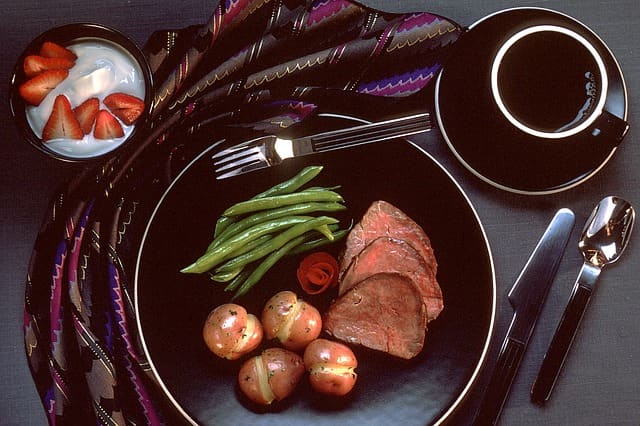 Finding healthy meals while traveling can be tricky depending on your location, but it makes a big difference.