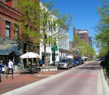 One side of a portion of Kalamazoo Mall