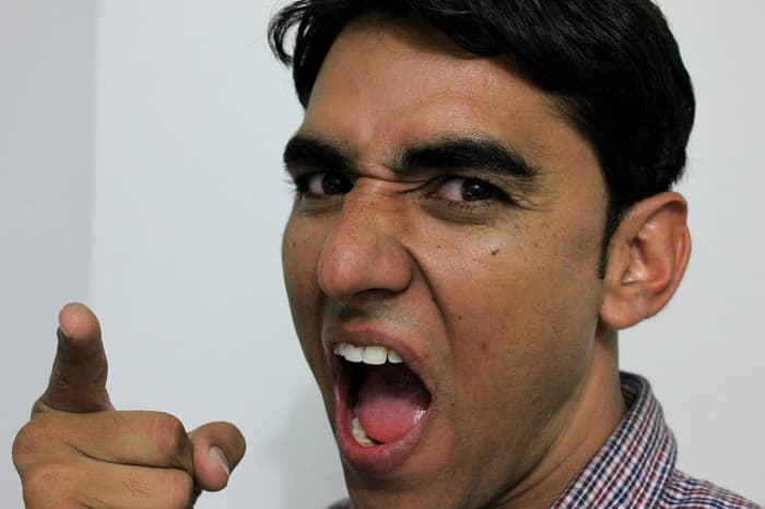 Keep your body language and facial expressions under control: pointing, yelling, eye-rolling, and other types of negative body language are not helpful when you are trying to talk to your boss.