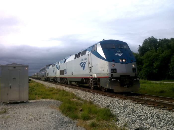 Using Amtrak Express to ship can help you save significantly on your interstate or cross-country move.