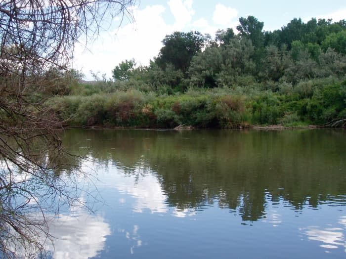 Peaceful scenes like this are what make buyers choose homes in areas that might actually be quite dangerous. This is the Rio Grande River.