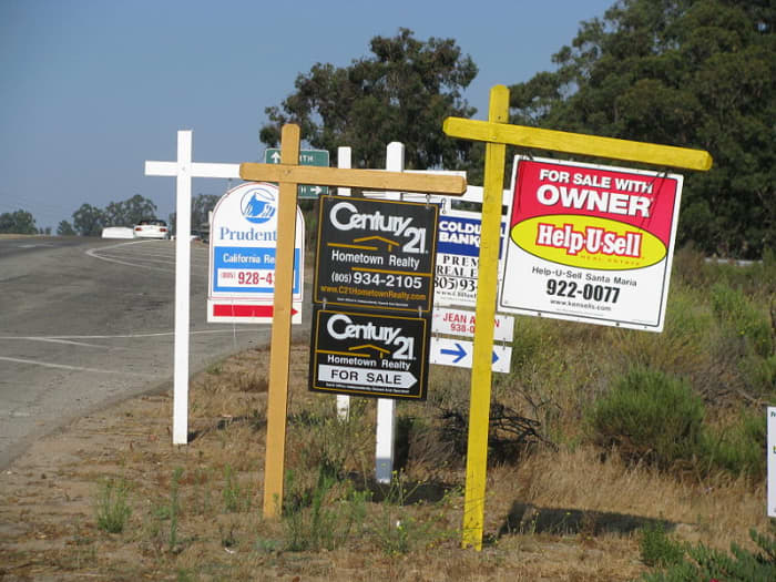 Escrow assistants work closely with real estate agents and must follow real estate laws and regulations.