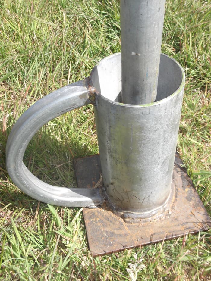 Portable but sturdy, our rock crusher is used on small pieces of rock with positive signs of gold inside. We crush the rock, then pan the gold.
