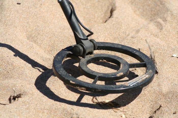 The coil of a metal detector must be kept close to the ground and moved side to side. The coil is waterproof so it can be immersed in rivers and even the edge of the ocean.
