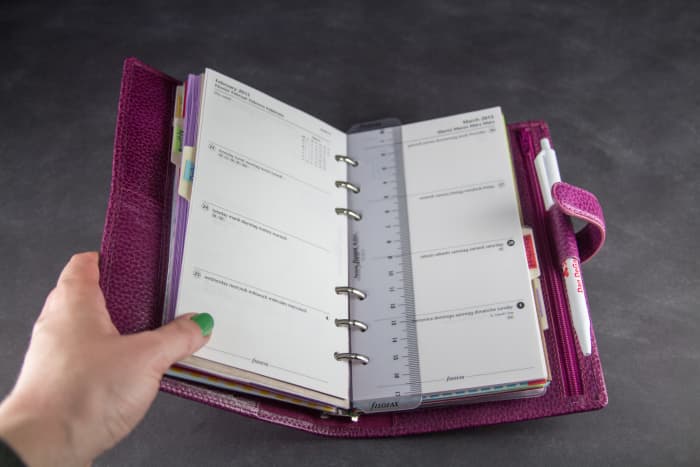 You can remove the ruler without opening the binder rings, which is convenient for switching it between pages.