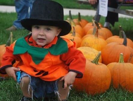 Photos of children, along with bright and interesting backgrounds, are great options for community events.