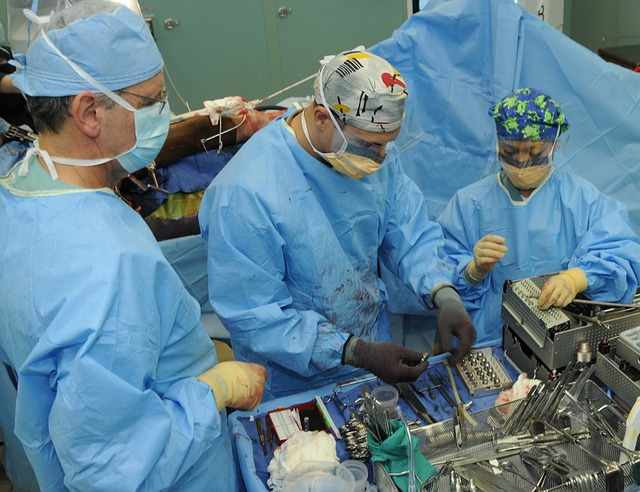 what-do-scrub-nurses-do-in-the-operating-room-toughnickel