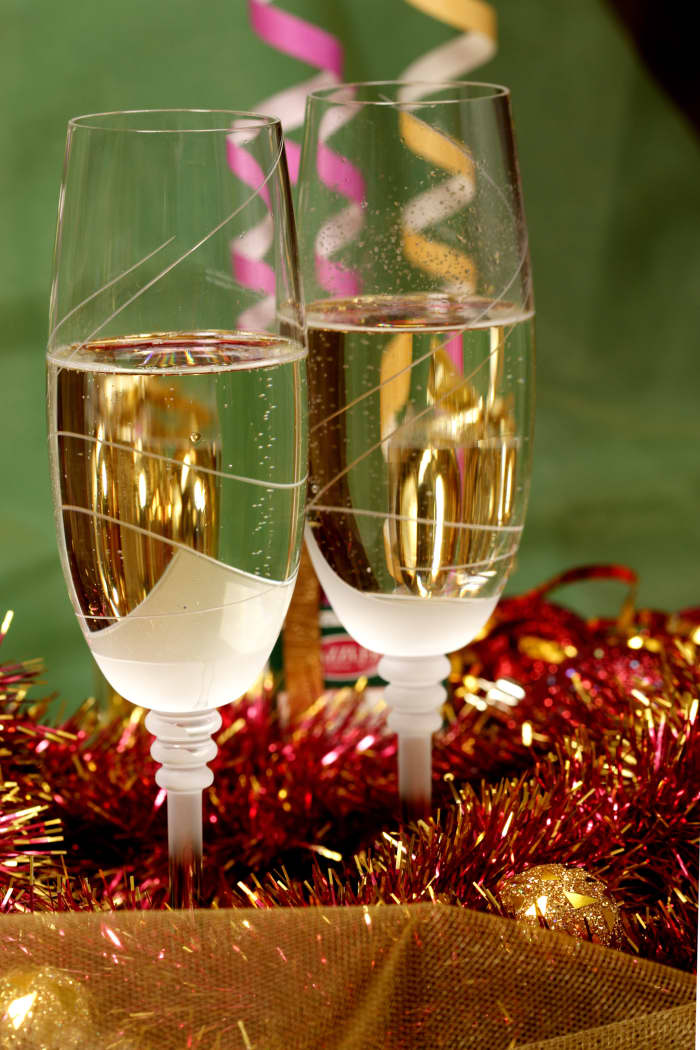 Along with your New Years Eve Drinks, have some special ones for the kids to use in a toast.