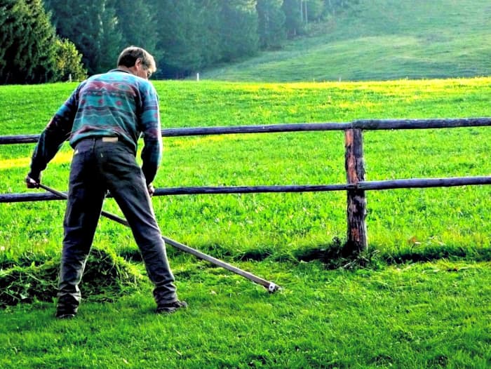 Helping someone with their chores is a great way to show your appreciation for a kindness they have shown you..