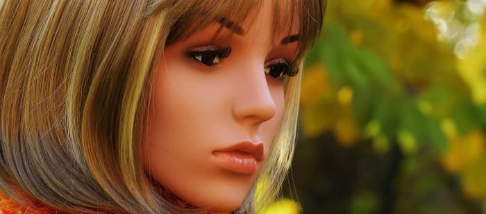 Is your fake friend really listening to you? Do they respond appropriately? Do they look bored or lost in thought? Can they recall what you said?