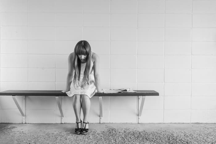 9-reasons-why-your-boyfriend-is-ignoring-you-how-to-tell-when-youre-being-ignored-by-your-man