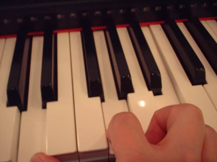 Ditto on the above Disclaimer about hand position. This is not intended to demonstrate anything other than the keys that are being played.