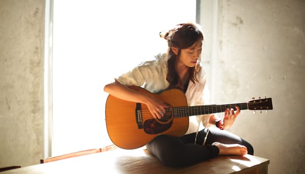Not everyone becomes an idol. Some musicians will make music and rely on people buying their songs to make a living and continue making music like Gonne Choi.