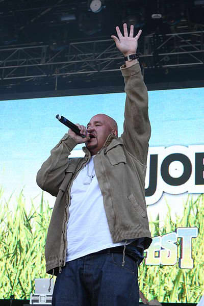 Fat Joe Joe, rapping enquanto se evita pagar o IRS