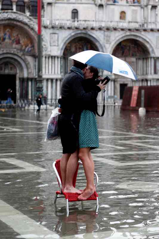 seven-happy-songs-that-are-perfect-for-a-rainy-day