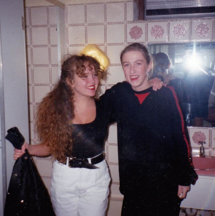 Adele (on the left) and Mandy in the toilets at Monroes, where we all used to sit and have a chat (1990).