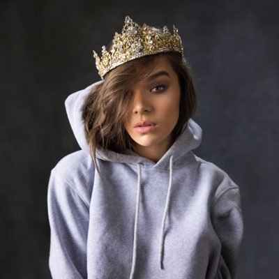 Top 5 Hottest Young Female Singers Today - Spinditty