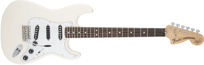 Fender Artist Series Stratocasters: Ritchie Blackmore vs. Yngwie ...