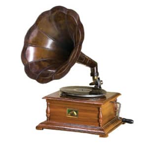 You can see the mechanically turned knob. This is the most common image of the gramophone used by many Americans. Thomas Edison perfected it.