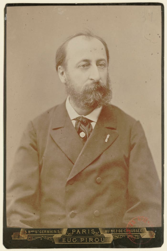 Photograph of Saint-Saëns in 1880.