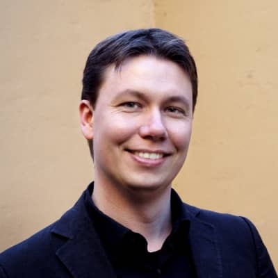 Photograph of Ola Gjeila in 2011.