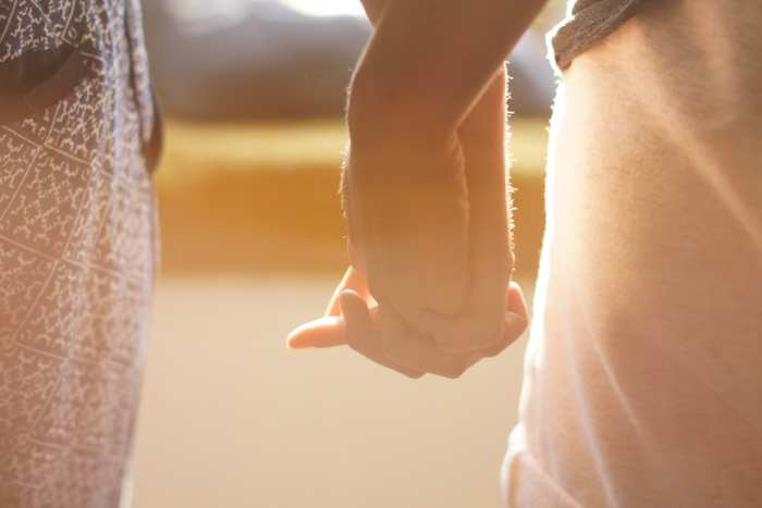 pleasing-a-woman-40-little-things-you-can-do-to-make-her-happy